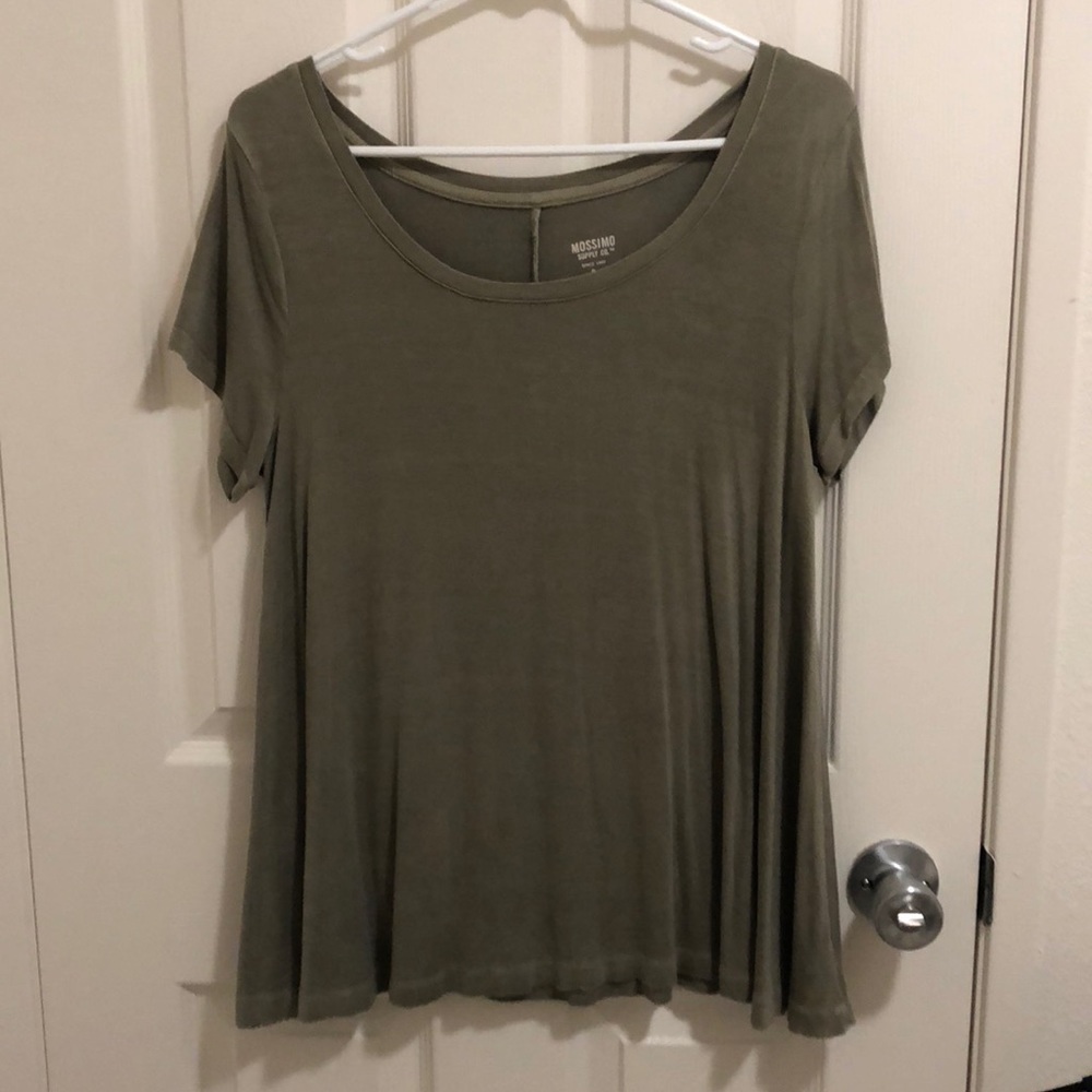 light green Mossimo tee